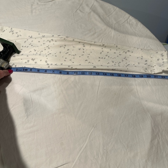 Under Armour Women’s ColdGear ¼-Zip Pullover White Silver Print Fitted XL - Picture 6 of 6